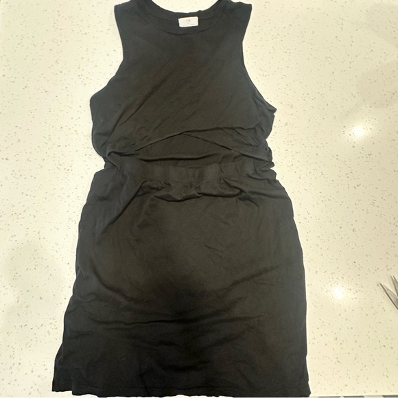 T.La Twisted Cut Out Dress - Picture 4 of 5